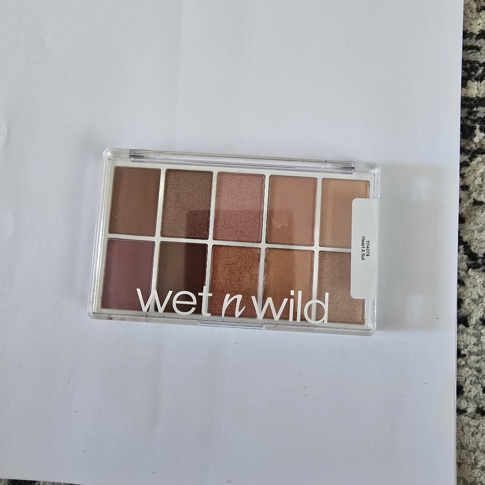Wet n Wild Color Icon 10-Pan Eyeshadow Palette, Heart & Sol, 0.42 oz